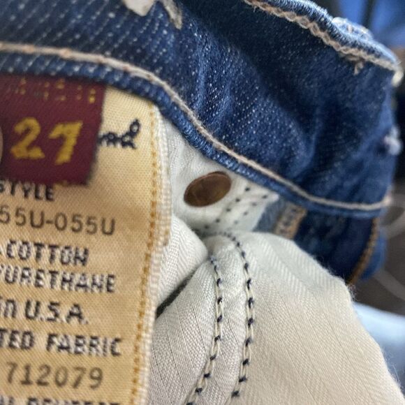 7 for all Mankind Medium Wash a distressed Cropped Capris Jeans Size 27 - Picture 9 of 9